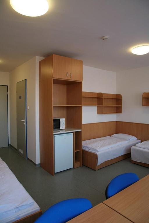 Imola Hostel Eger Habitación foto